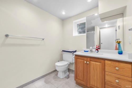 1258 33Rd Avenue W, Vancouver, BC 