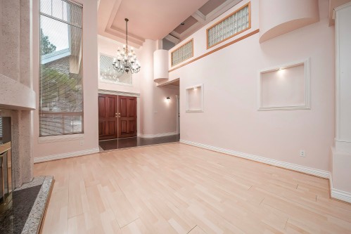 6195 Garrison Court, Richmond, BC 