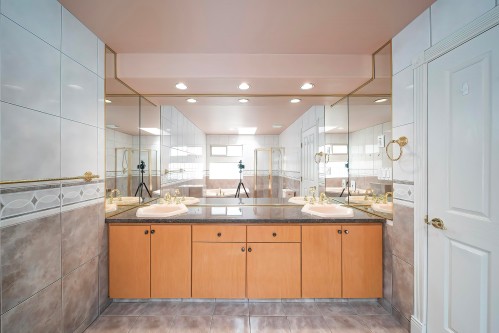 6195 Garrison Court, Richmond, BC 