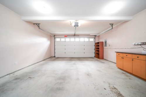 6195 Garrison Court, Richmond, BC 