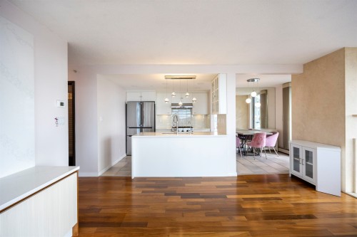 2907-198 Aquarius Mews, Vancouver, BC 