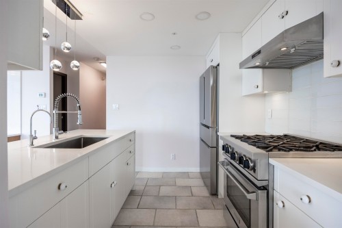 2907-198 Aquarius Mews, Vancouver, BC 