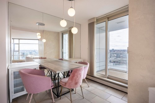 2907-198 Aquarius Mews, Vancouver, BC 