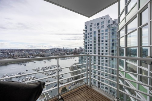 2907-198 Aquarius Mews, Vancouver, BC 