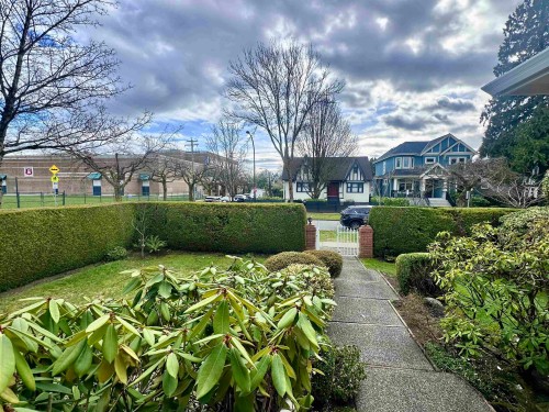 2005 46Th Avenue W, Vancouver, BC 