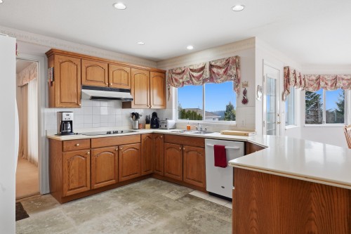 8 Greystone Place, Port Moody, BC 