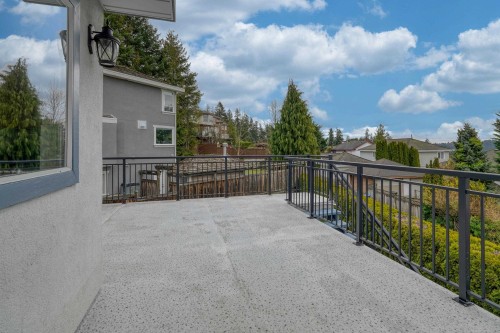 8 Greystone Place, Port Moody, BC 