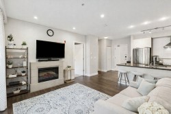 302-1273 Marine Drive  North Vancouver, BC V7P 1T3