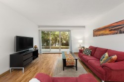 227-9847 Manchester Drive  Burnaby, BC V3N 4P4