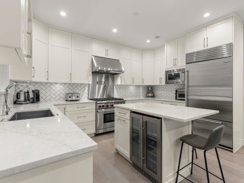 554 10Th Avenue E, Vancouver, BC 