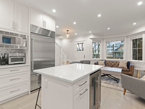 554 10Th Avenue E, Vancouver, BC 