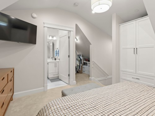 554 10Th Avenue E, Vancouver, BC 