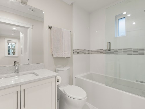 554 10Th Avenue E, Vancouver, BC 