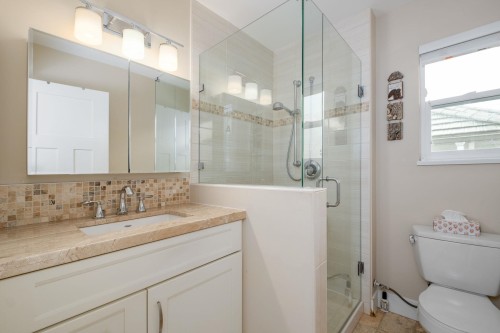 459 Cariboo Crescent, Coquitlam, BC 