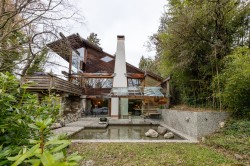 2094 Haywood Avenue  West Vancouver, BC V7V 1X1