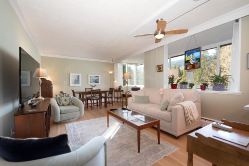 505-1425 Esquimalt Avenue  West Vancouver, BC V7T 1L1