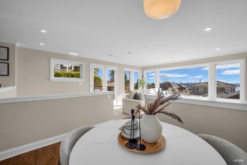 1460 Nelson Avenue, West Vancouver, BC 