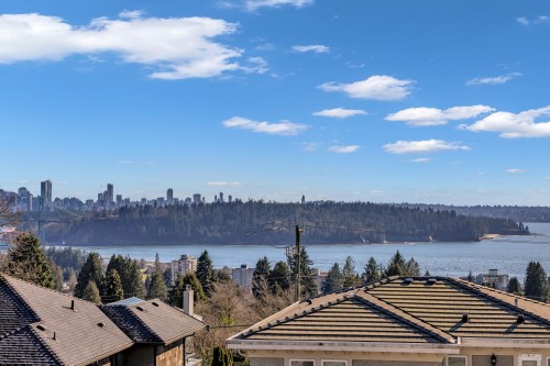1460 Nelson Avenue, West Vancouver, BC 