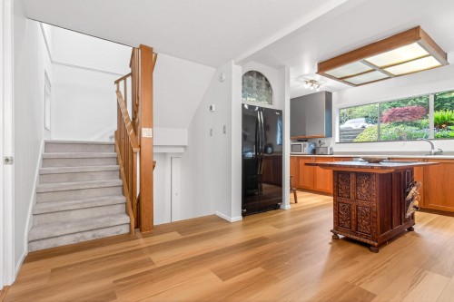1174 Chateau Place, Port Moody, BC 
