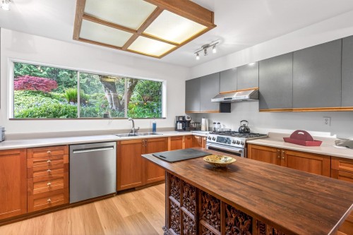 1174 Chateau Place, Port Moody, BC 