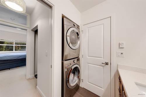 110-5655 Inman Avenue, Burnaby, BC 