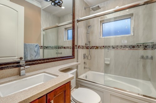 66 44Th Avenue W, Vancouver, BC 