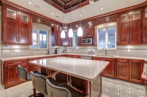 66 44Th Avenue W, Vancouver, BC 