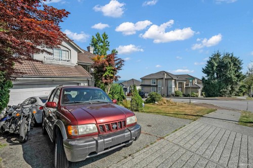 1601 Pinetree Way, Coquitlam, BC 