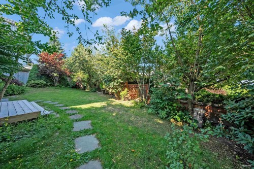 1601 Pinetree Way, Coquitlam, BC 