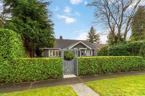 3322 38Th Avenue W, Vancouver, BC 