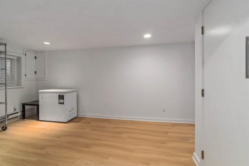 3322 38Th Avenue W, Vancouver, BC 