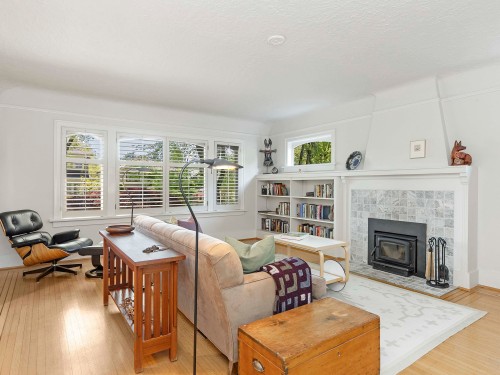 4269 13Th Avenue W, Vancouver, BC 