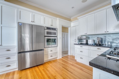 1987 37Th Avenue W, Vancouver, BC 