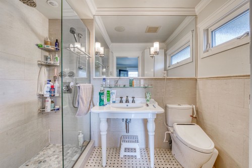 1987 37Th Avenue W, Vancouver, BC 