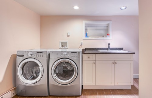 1987 37Th Avenue W, Vancouver, BC 