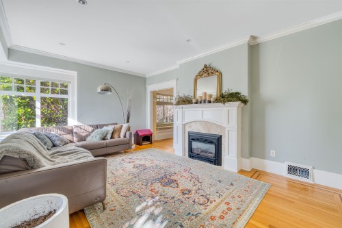 1987 37Th Avenue W, Vancouver, BC 