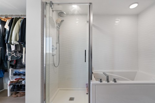 1073 Clyde Avenue, West Vancouver, BC 