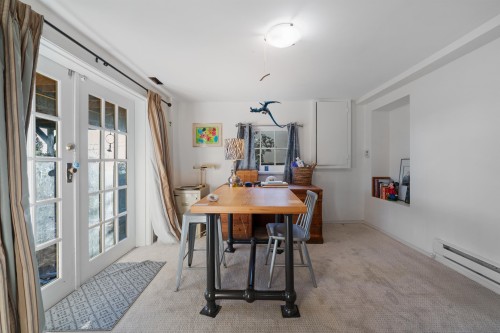 1073 Clyde Avenue, West Vancouver, BC 