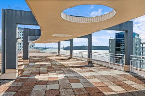 102-2135 Argyle Avenue, West Vancouver, BC 