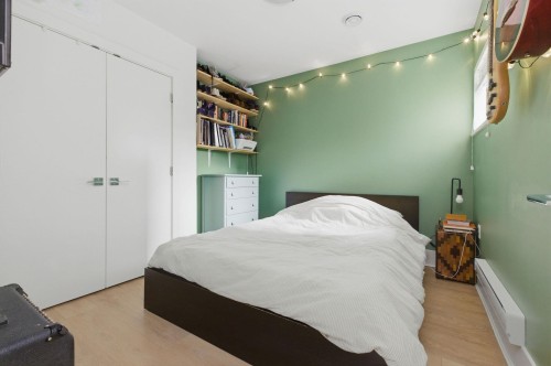 255 6Th Street E, North Vancouver, BC 