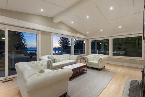 4721 Woodside Place, West Vancouver, BC 