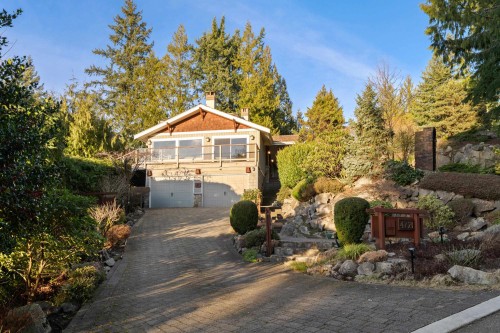 4721 Woodside Place, West Vancouver, BC 