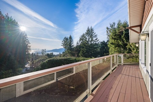 4721 Woodside Place, West Vancouver, BC 