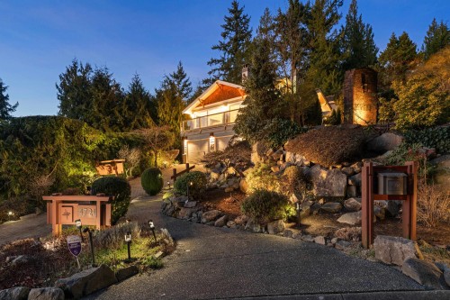 4721 Woodside Place, West Vancouver, BC 