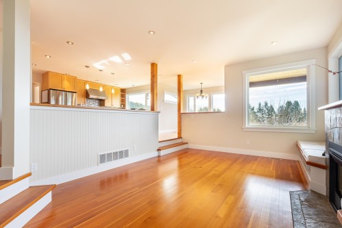 5012 Geer Road, Sechelt, BC 