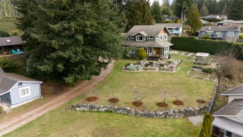 5012 Geer Road, Sechelt, BC 