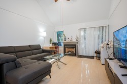 4814 Fernglen Drive  Burnaby, BC V5G 3V7