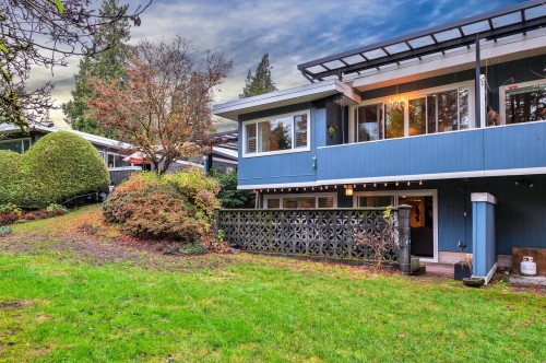 3669 Edgemont Boulevard, North Vancouver, BC 