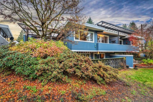 3669 Edgemont Boulevard, North Vancouver, BC 