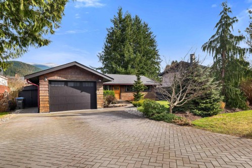 1518 Eagle Run Drive, Squamish, BC 